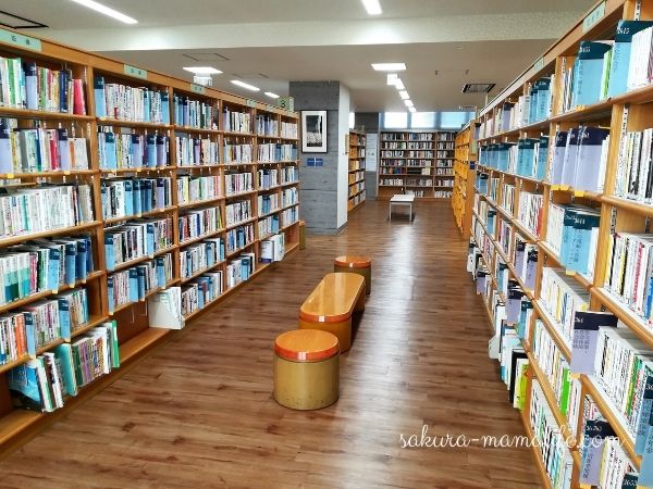 中央区立 日本橋図書館